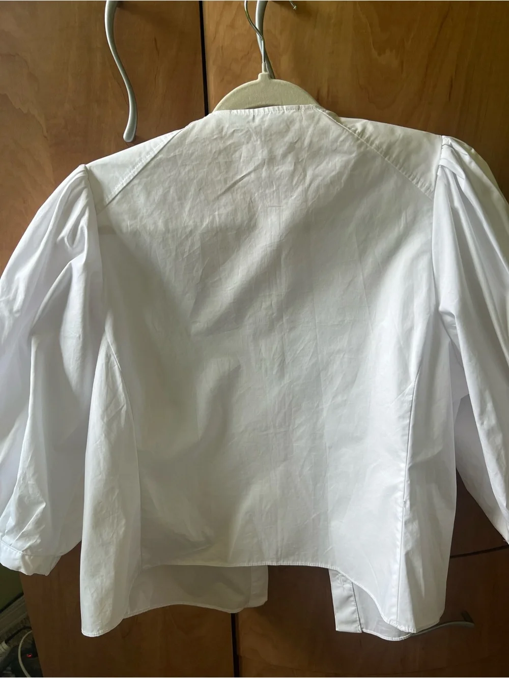 Zara White Puff-Sleeve Buttonless Blouse